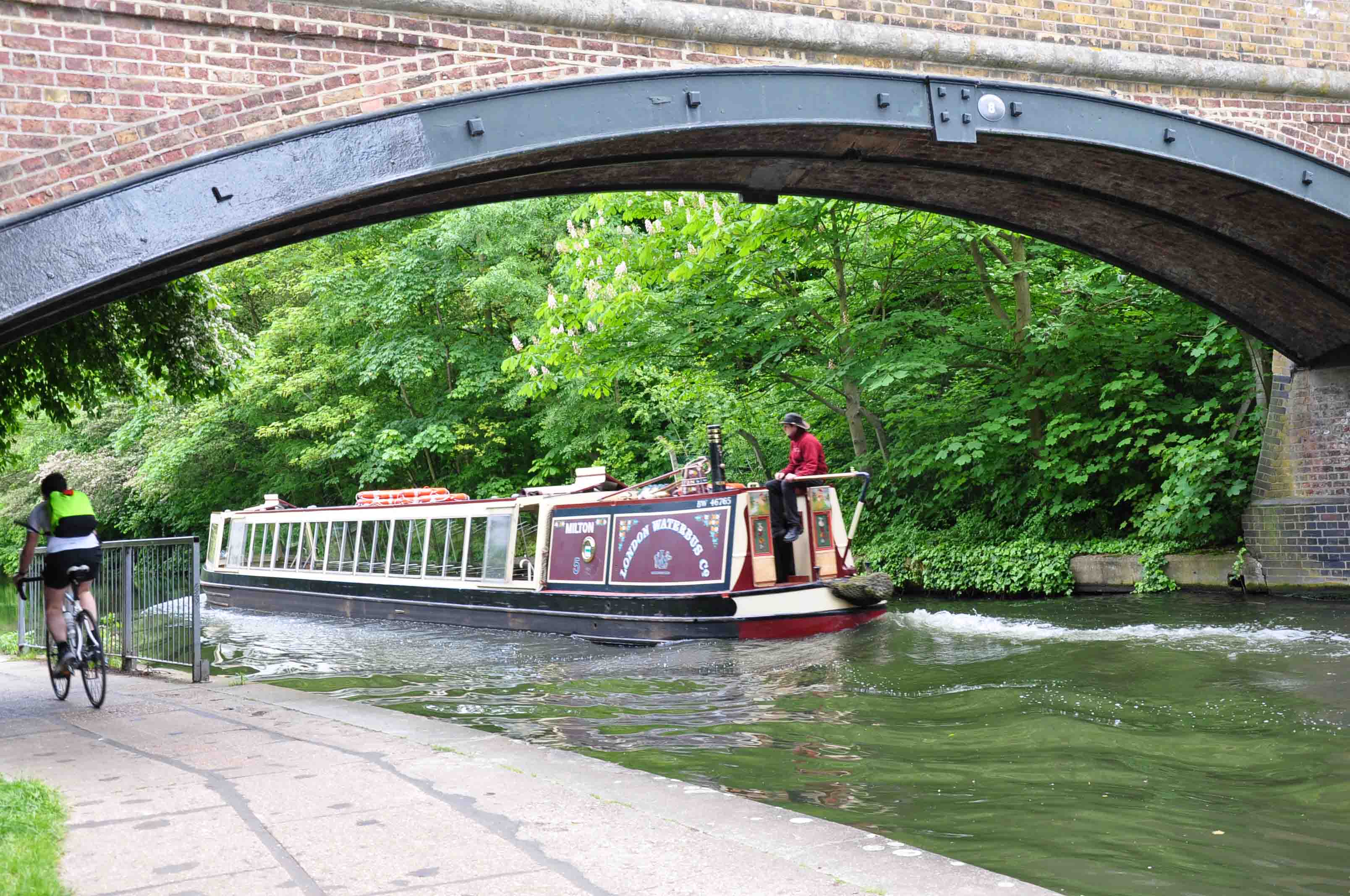 Little Venice is the opportunity to embark on a canal cruise